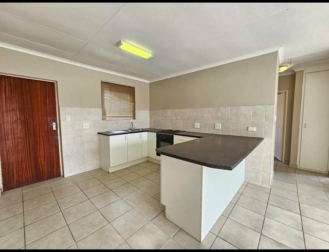 2 BEDROOM PROPERTY TO RENT IN PRINCESS